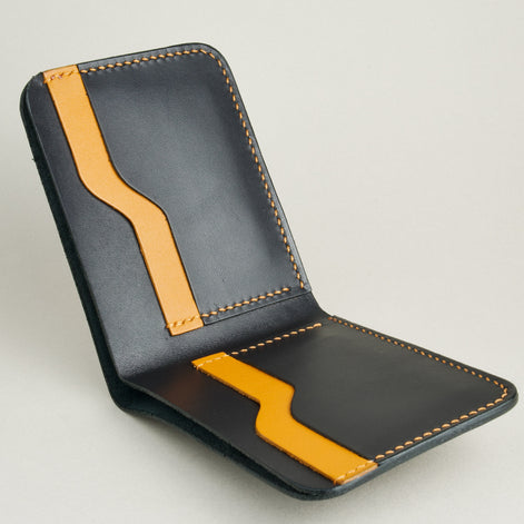 Classic Slim Bi-Fold Wallet | Hunza Fold