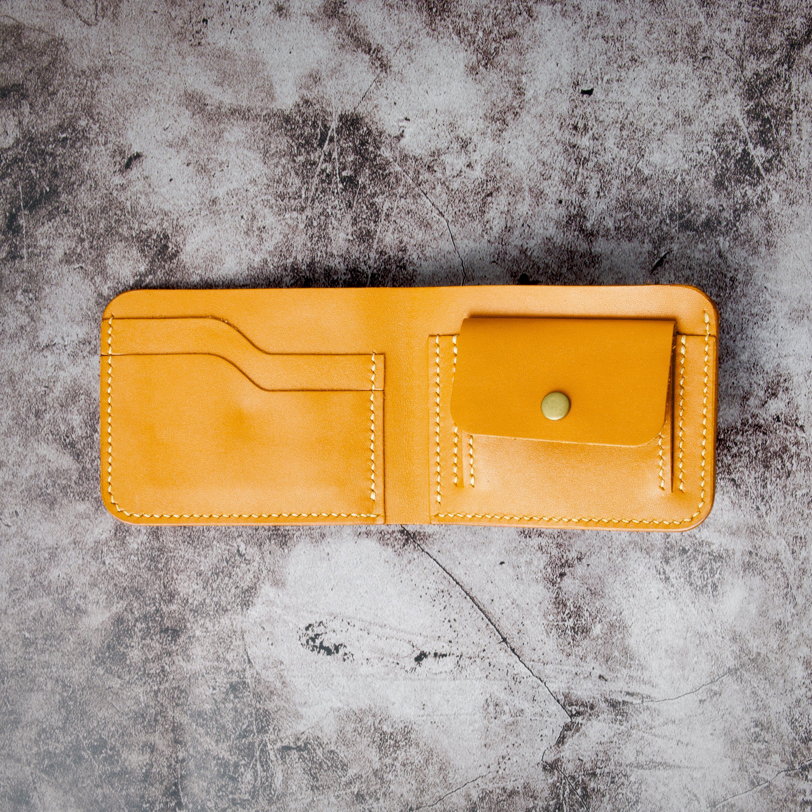 Hunza Fold – Classic Slim Bi-Fold Wallet