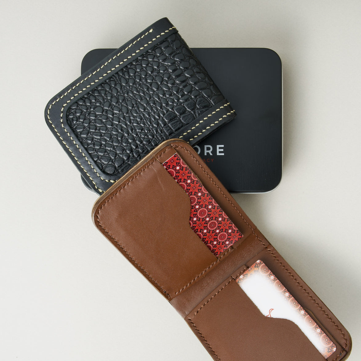 Croc-Embossed Classic Bifold Wallet | Indus Sultan