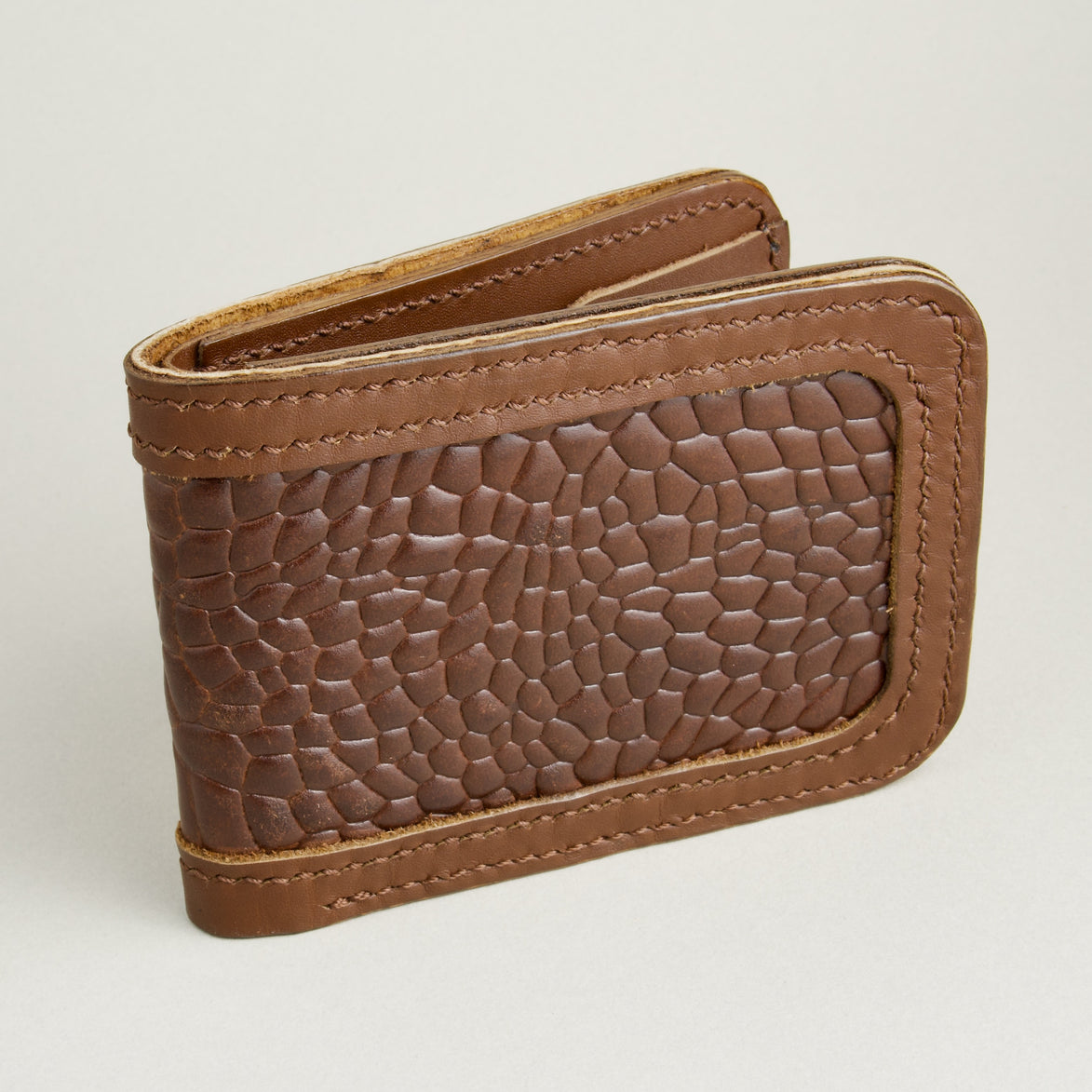 Croc-Embossed Classic Bifold Wallet | Indus Sultan