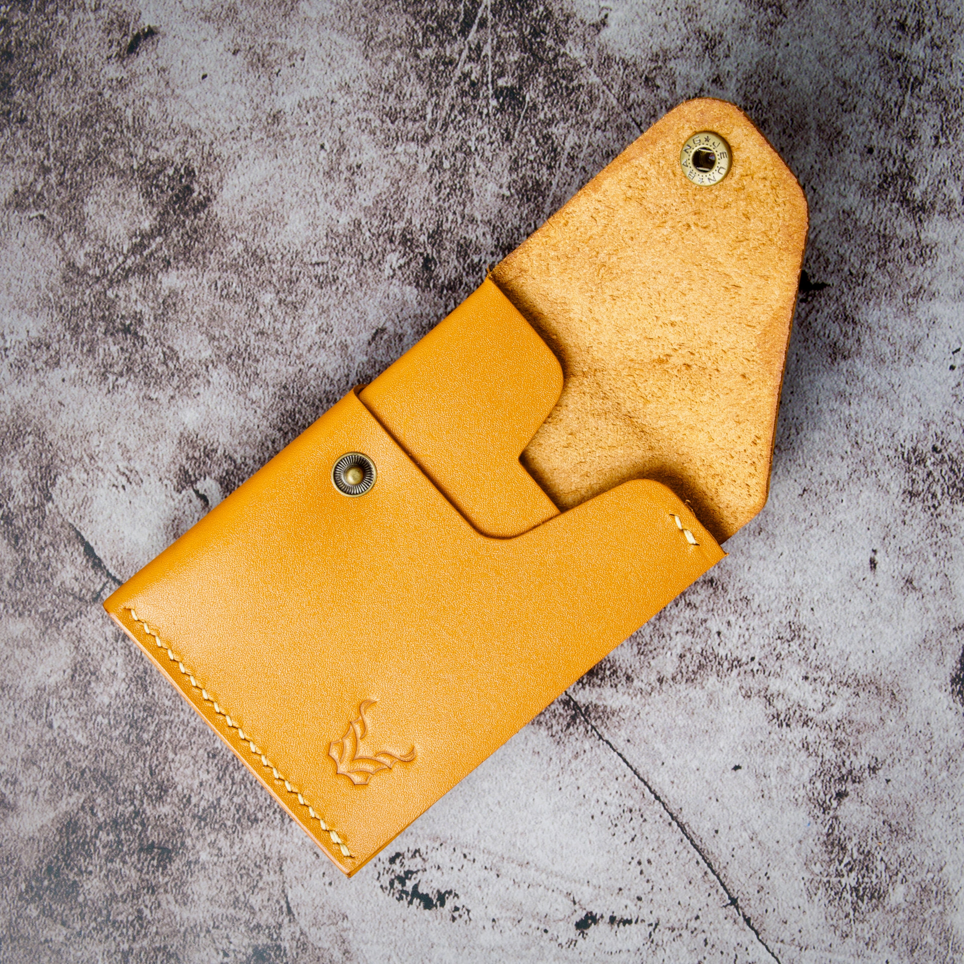 Niva Heritage - Ultracompacte pasjeshouder